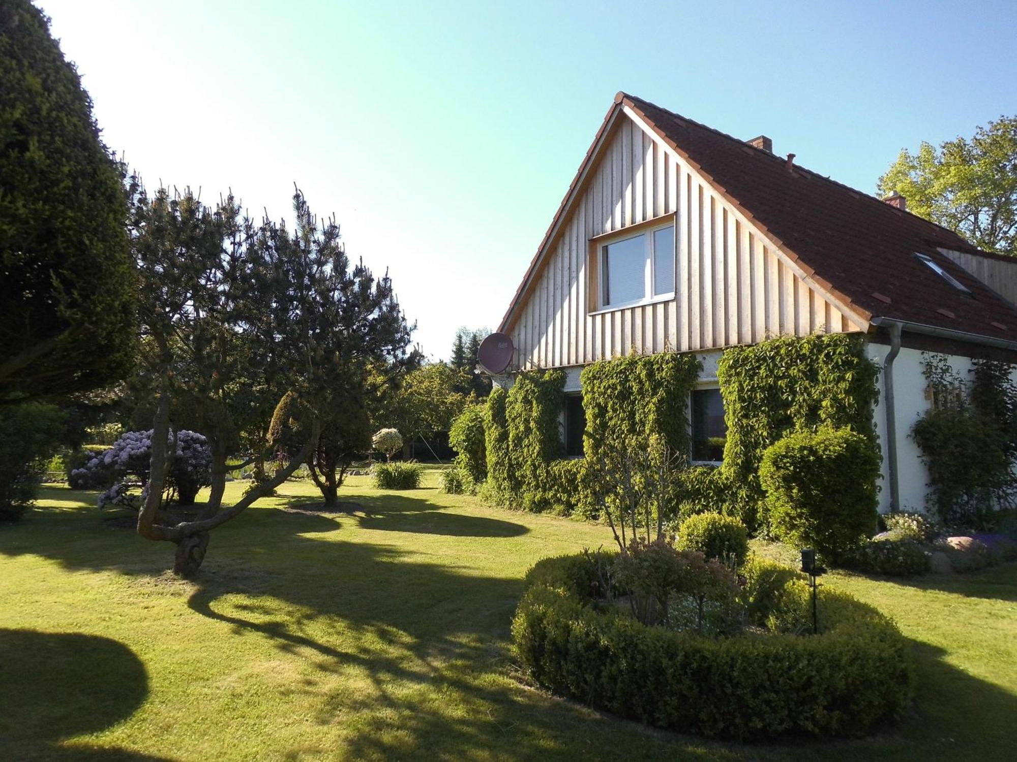 Bungalow Und Ferienwohnung Auf Ruegen Kluis Екстериор снимка