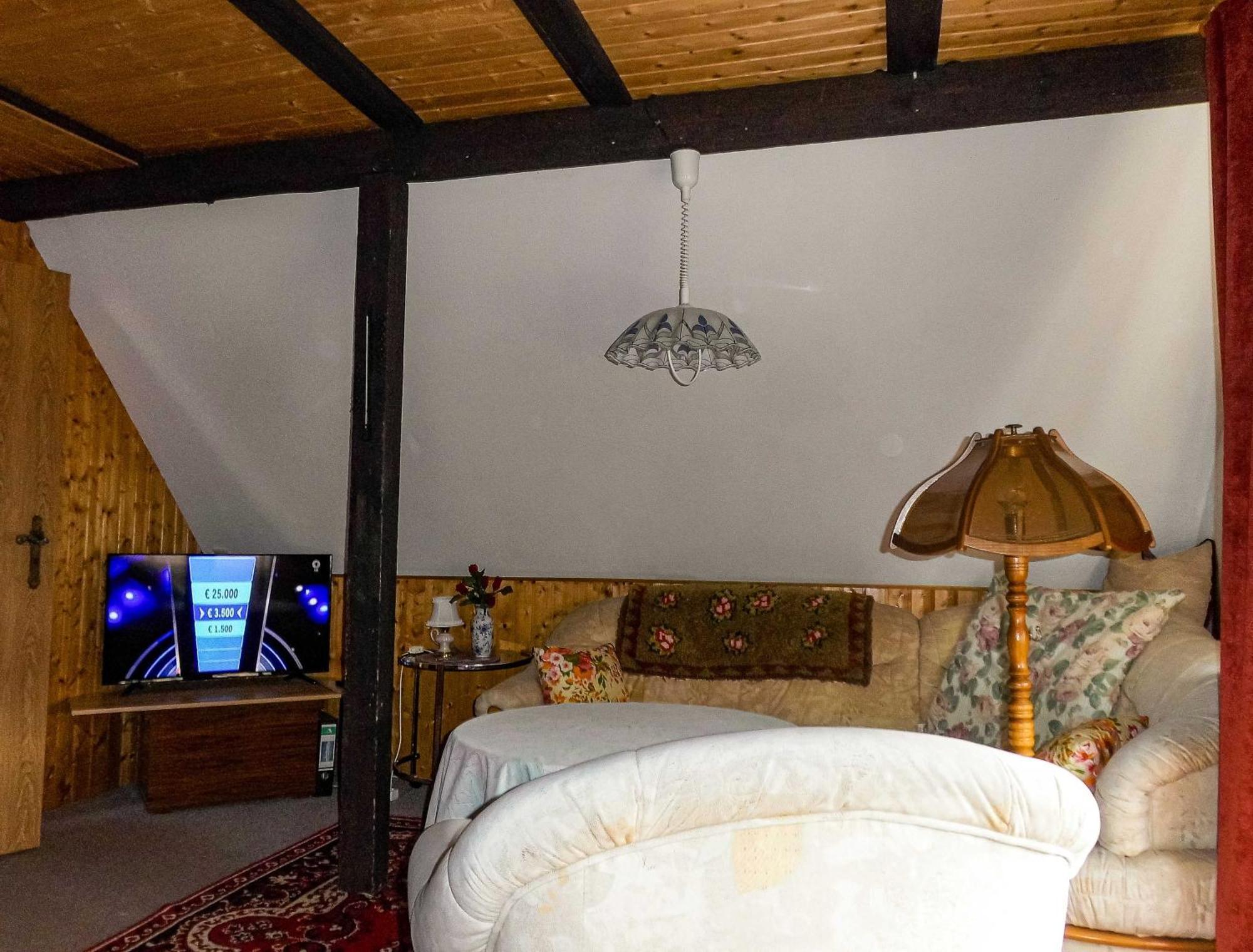Bungalow Und Ferienwohnung Auf Ruegen Kluis Екстериор снимка