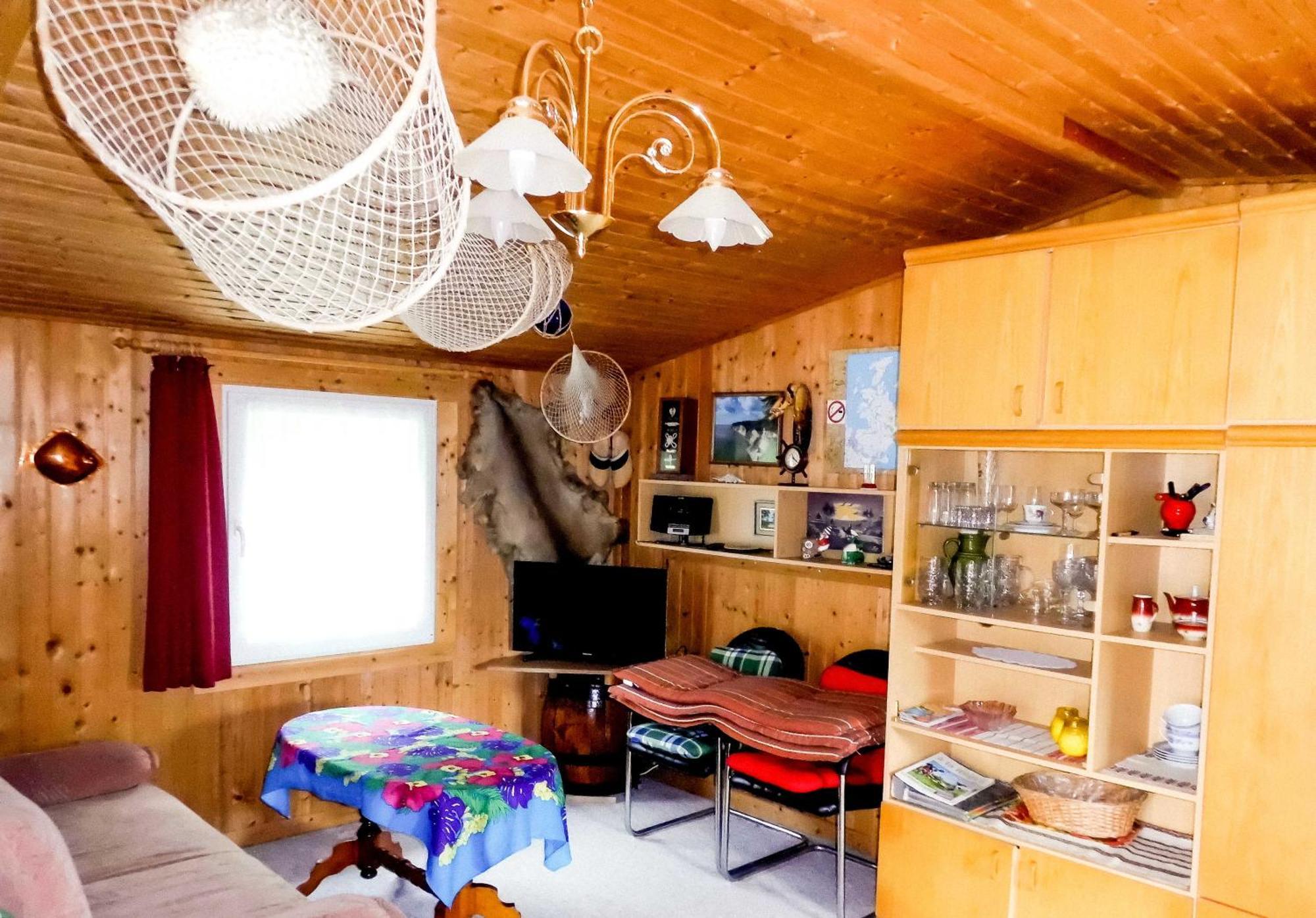 Bungalow Und Ferienwohnung Auf Ruegen Kluis Екстериор снимка